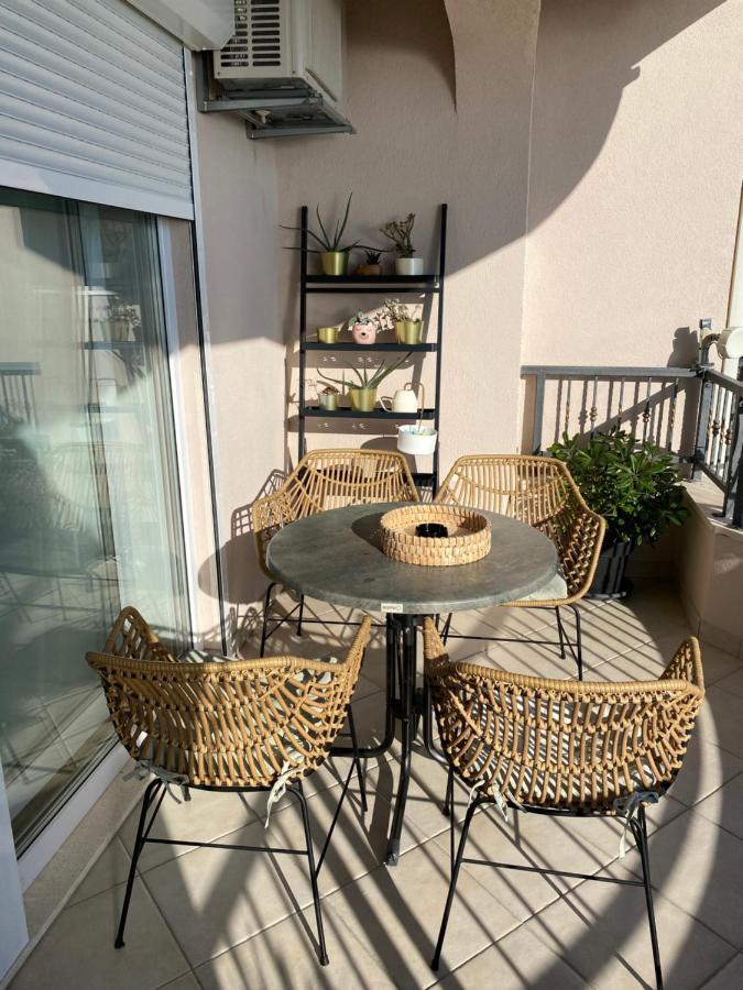 Apartments Niko, Near Beach, Free Parking, Wi-Fi Tucepi Exterior photo